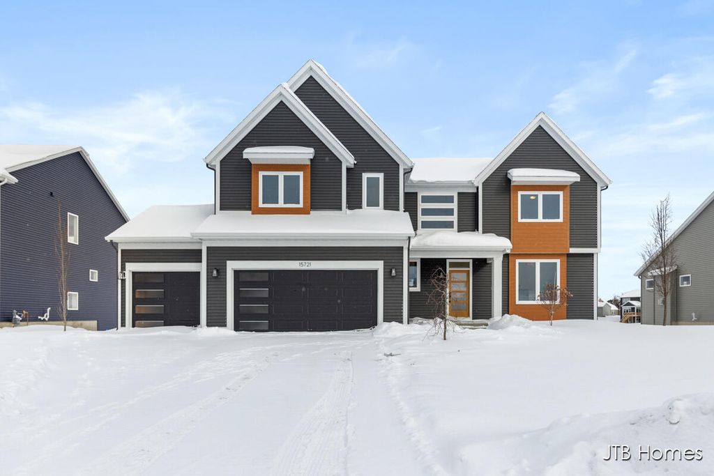 Photo of 15721 Norwalk Road, Grand Haven, MI 49417 (MLS # 25038865)