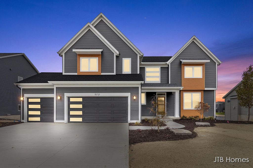 Photo of 15721 Norwalk Road, Grand Haven, MI 49417 (MLS # 25038865)