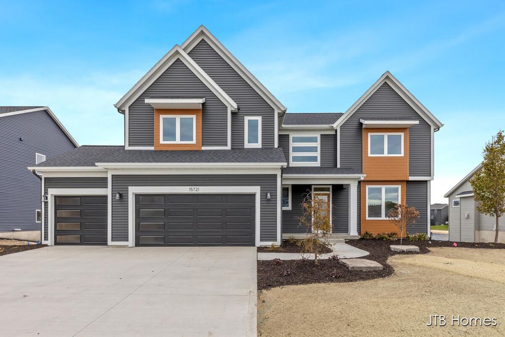 Photo of 15721 Norwalk Road, Grand Haven, MI 49417 (MLS # 25038865)