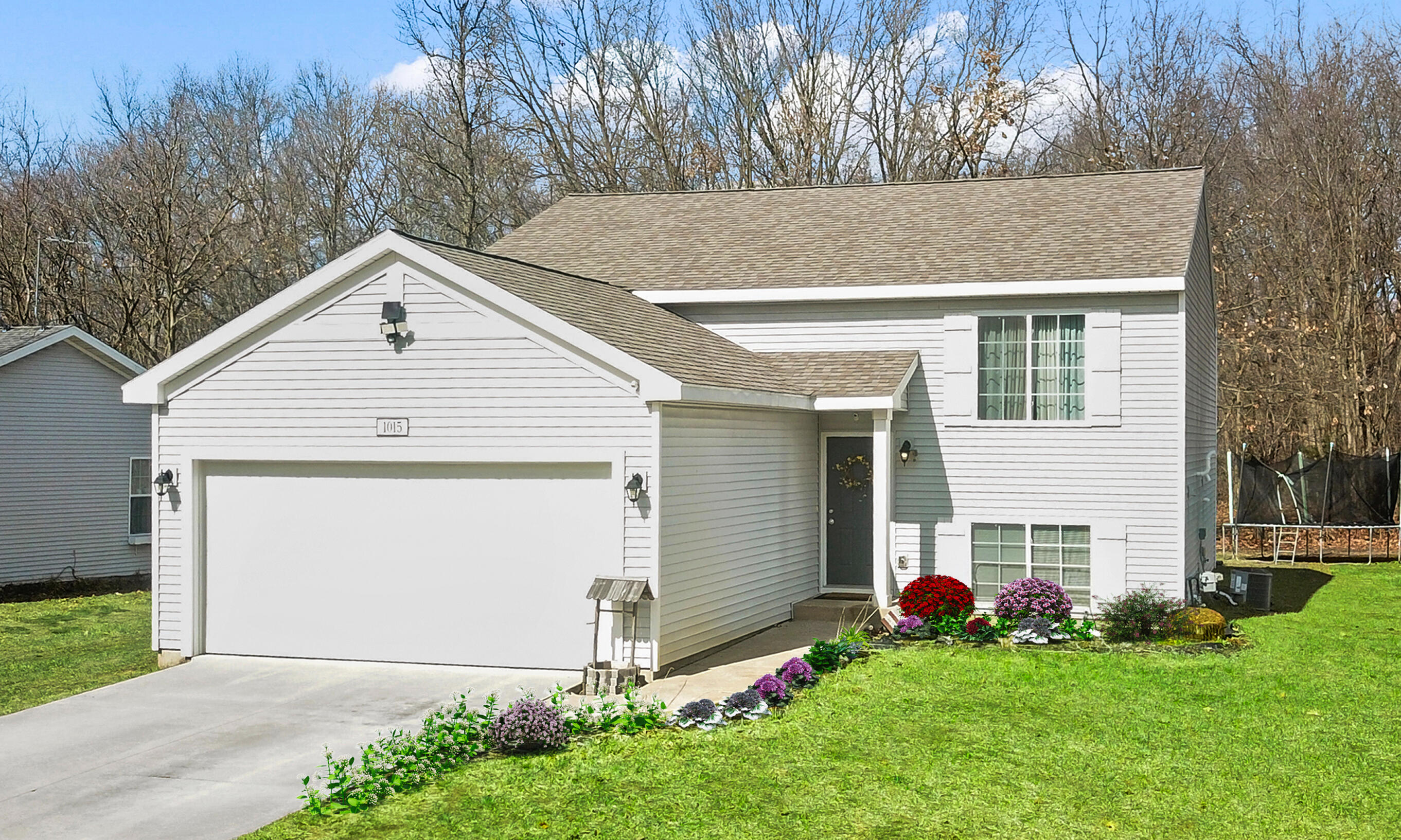 1015 Point Way, Lawton, MI 49065 | MLS 26014340 | Listing Information ...