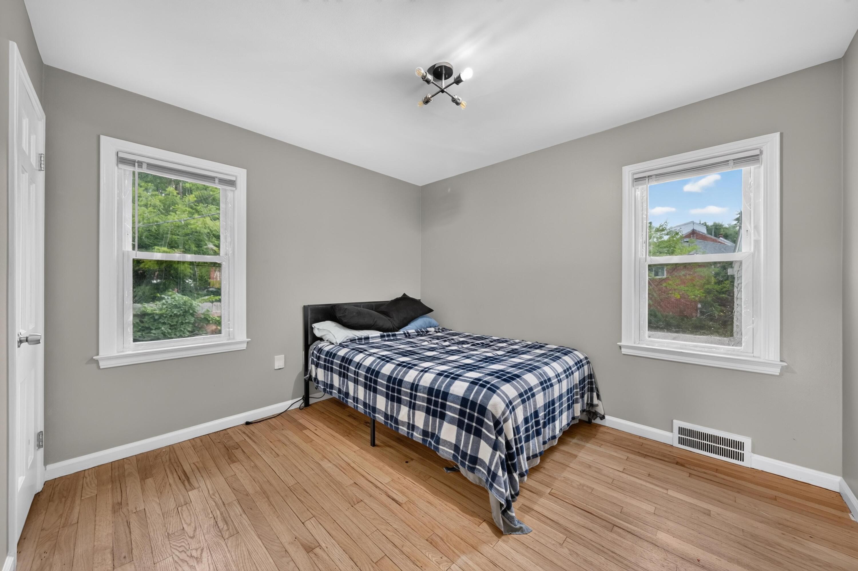 Listing 10