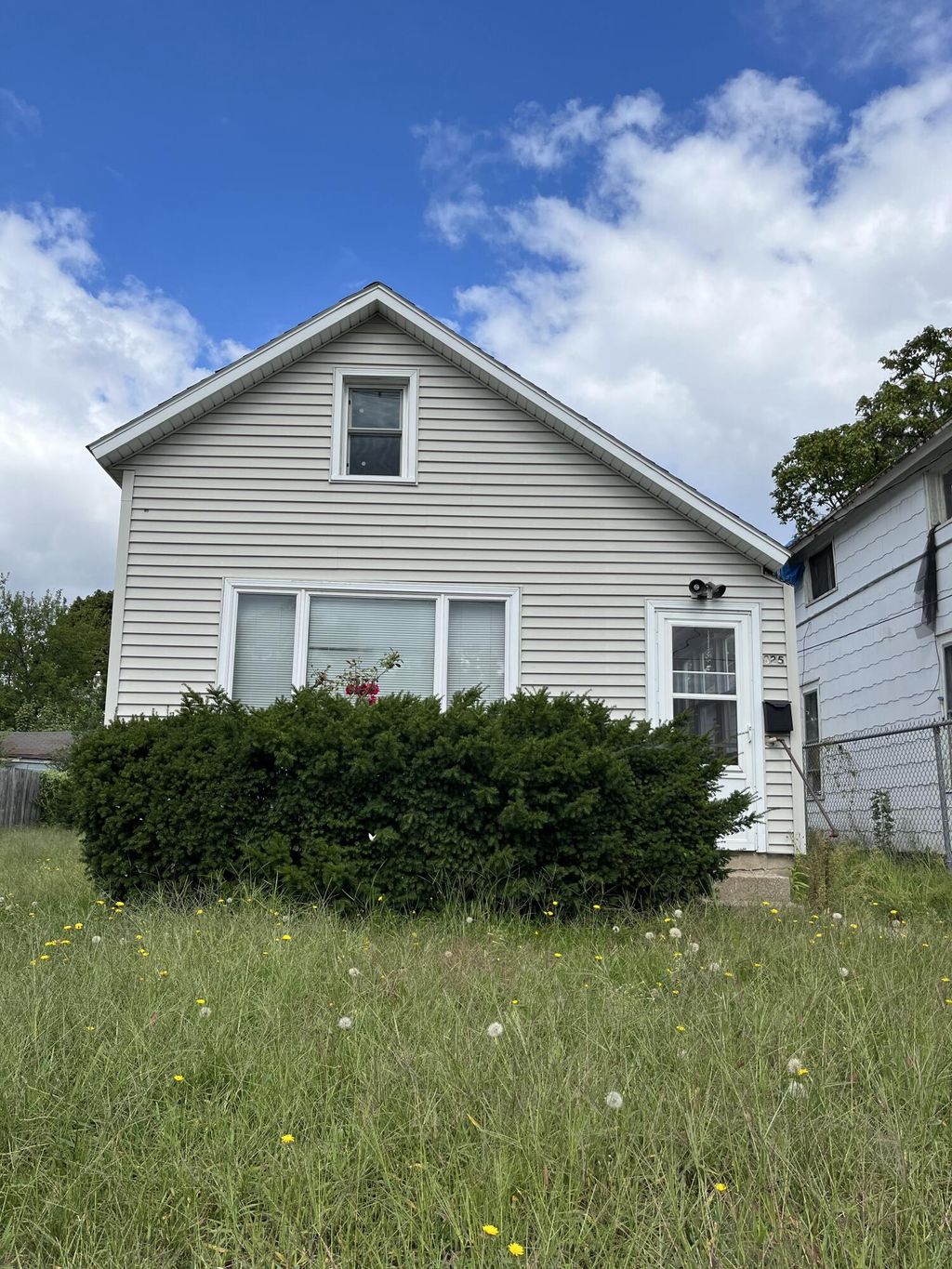 Photo of 825 Hall Street SE, Grand Rapids, MI 49507 (MLS # 23001723)