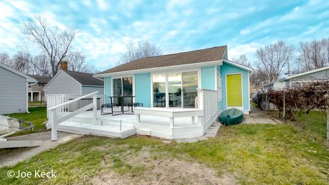 141 Lakeshore Boulevard, Norton Shores, MI 49444 - MLS#: 24062340