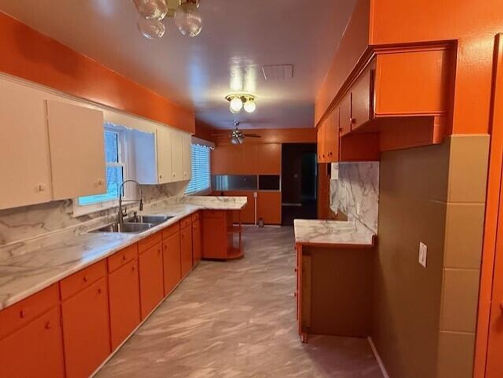 Photo of 1193 Amity Avenue, Muskegon, MI 49442 (MLS # 26001147)