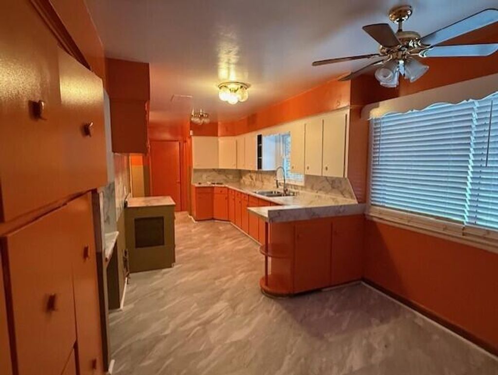 Photo of 1193 Amity Avenue, Muskegon, MI 49442 (MLS # 26001147)