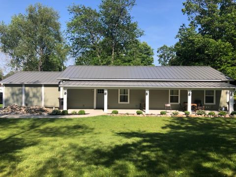 30 E Montgomery Street, Hillsdale, MI 49242 - MLS#: 25007180