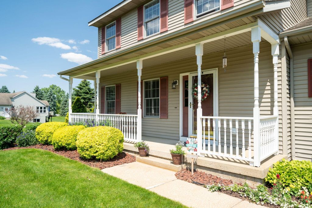 Photo of 6050 Country Place Drive SE, Alto, MI 49302 (MLS # 23020306)