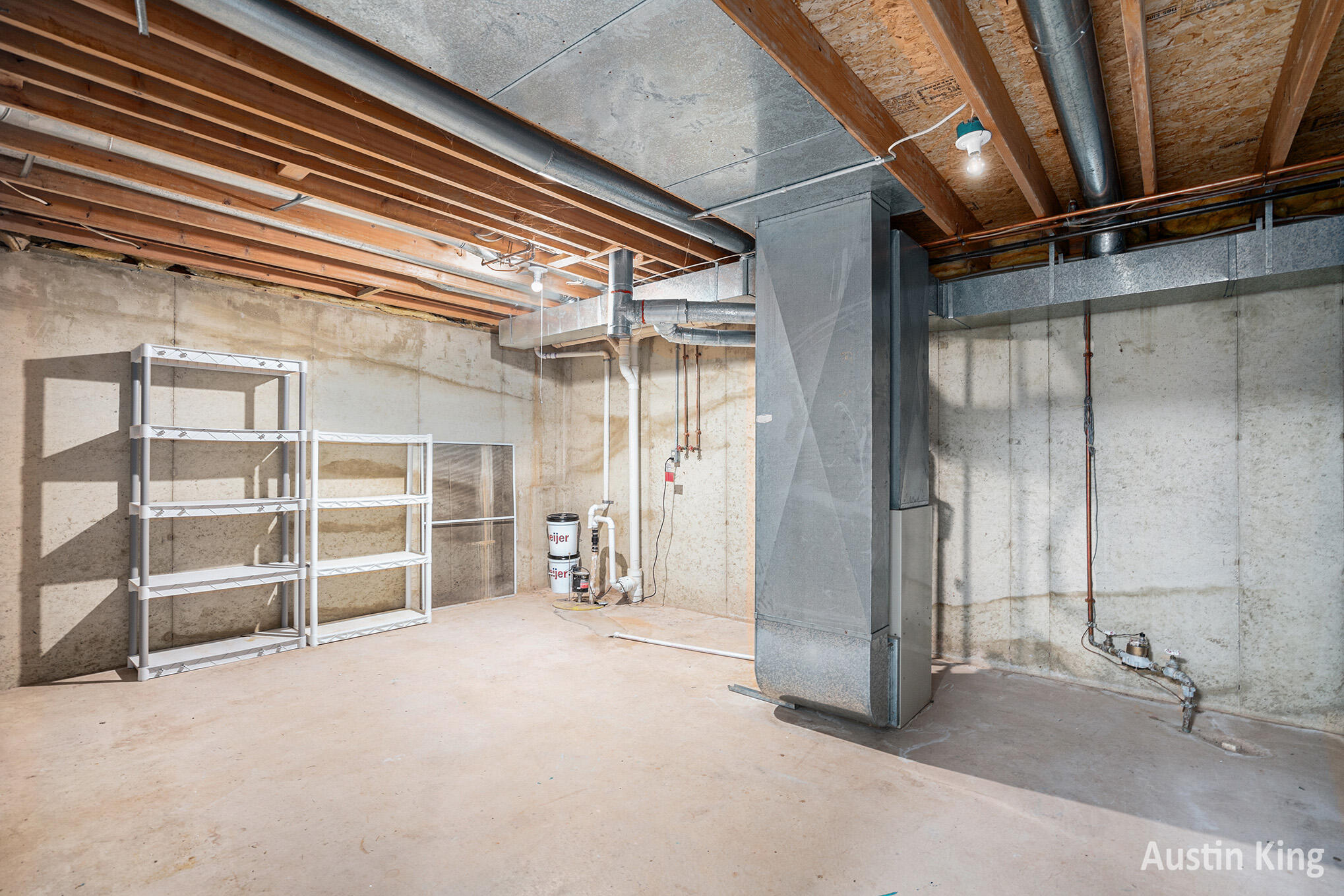 Grand Rapids, Michigan 49508, United States, 3 Bedrooms Bedrooms, ,3 BathroomsBathrooms,Residential,Pending,187465