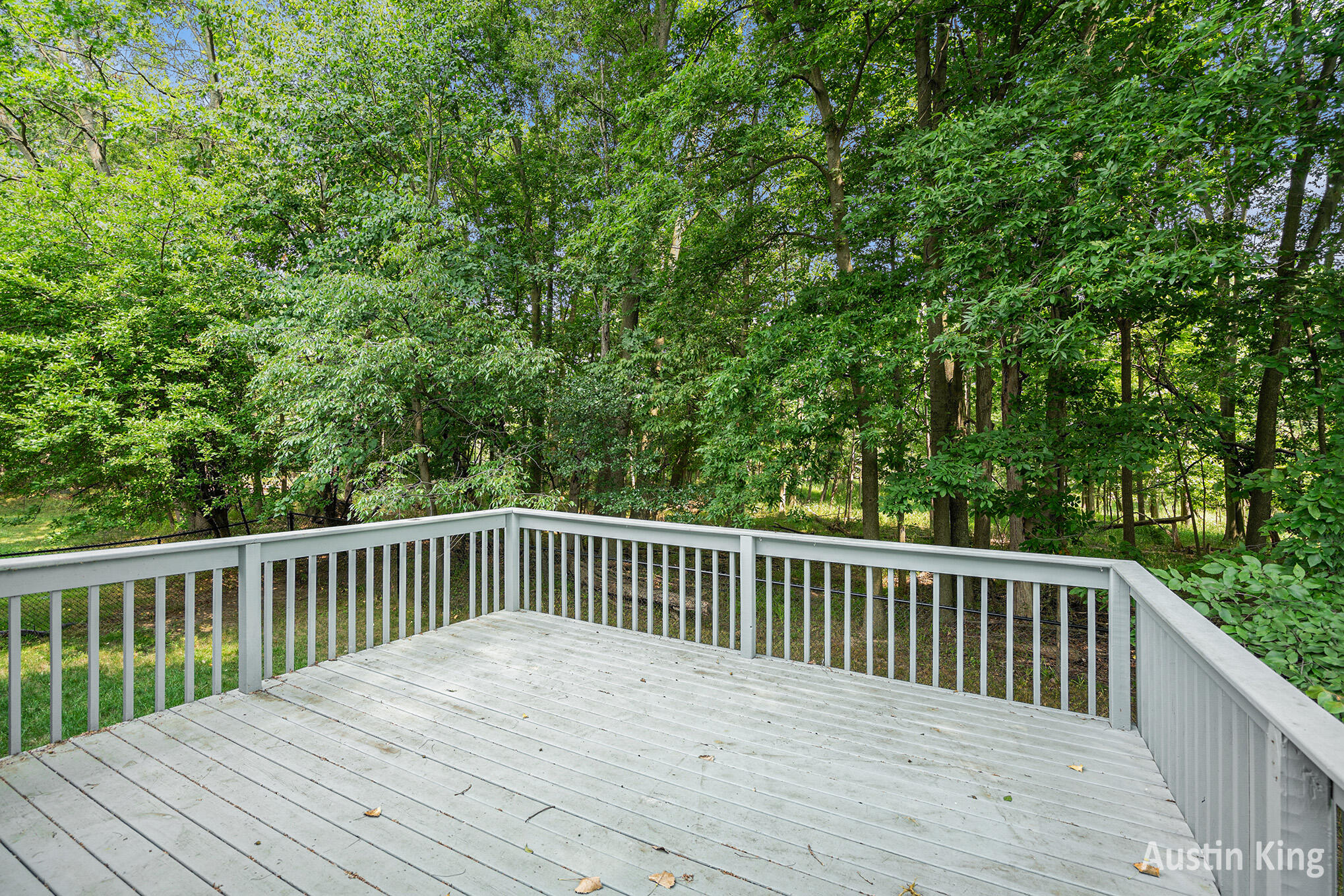 Grand Rapids, Michigan 49508, United States, 3 Bedrooms Bedrooms, ,3 BathroomsBathrooms,Residential,Pending,187465