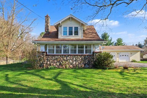 Photo of 1554 W Ellis Avenue, Belding, MI 48809 (MLS # 26017306)