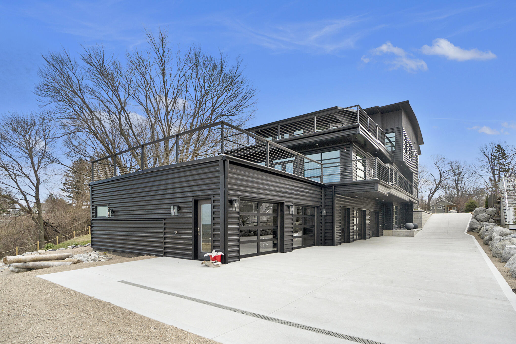 South Haven, Michigan 49090, United States, 5 Bedrooms Bedrooms, ,7 BathroomsBathrooms,Residential,Active,61642