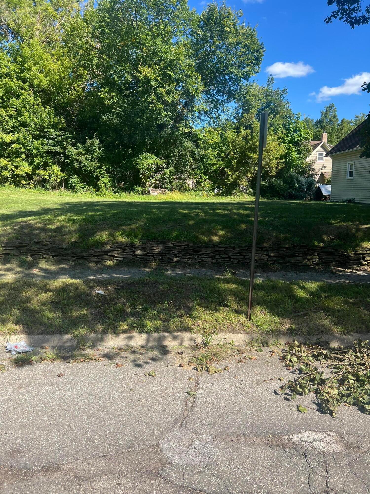 1205 Williams Street - Photo 2