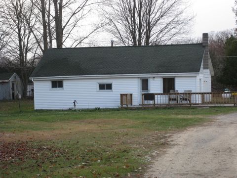 Photo of 4377 S 184th Avenue, Hesperia, MI 49421 (MLS # 25057729)