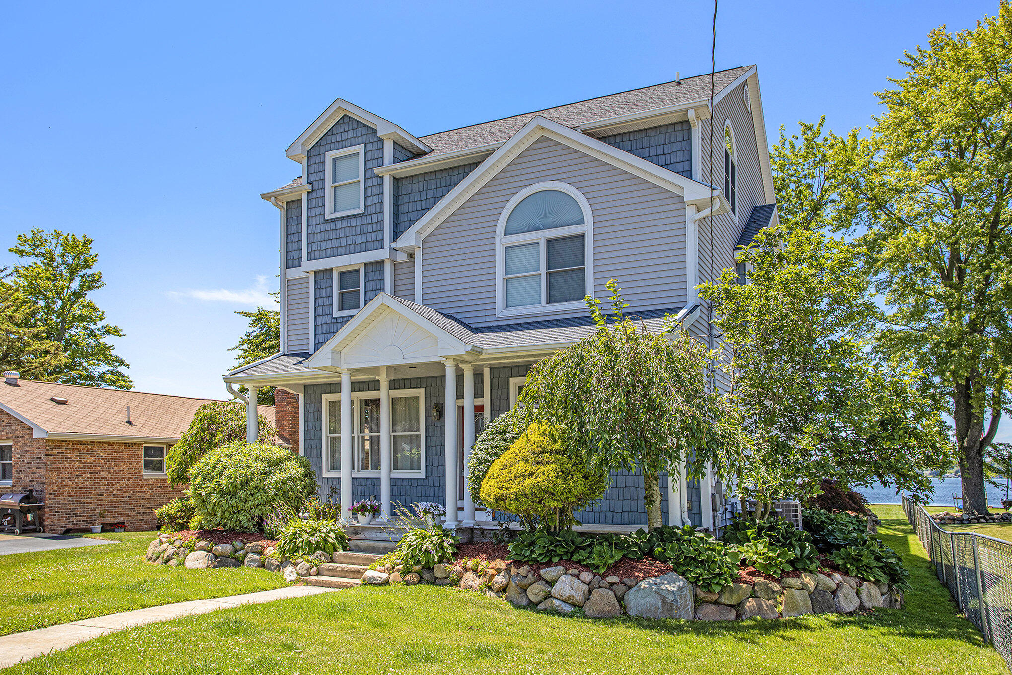 Battle Creek, Michigan 49017, United States, 5 Bedrooms Bedrooms, ,4 BathroomsBathrooms,Residential,Pending,100269