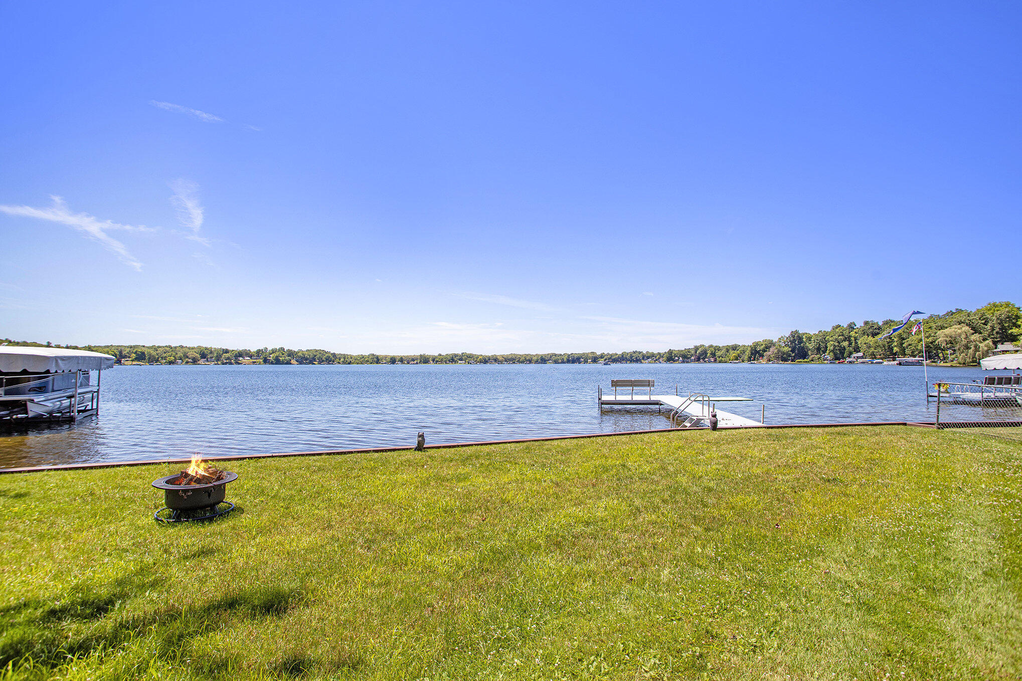 Battle Creek, Michigan 49017, United States, 5 Bedrooms Bedrooms, ,4 BathroomsBathrooms,Residential,Pending,100269