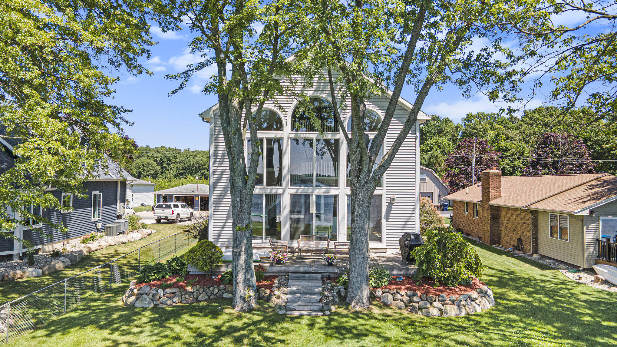 Battle Creek, Michigan 49017, United States, 5 Bedrooms Bedrooms, ,4 BathroomsBathrooms,Residential,Pending,100269