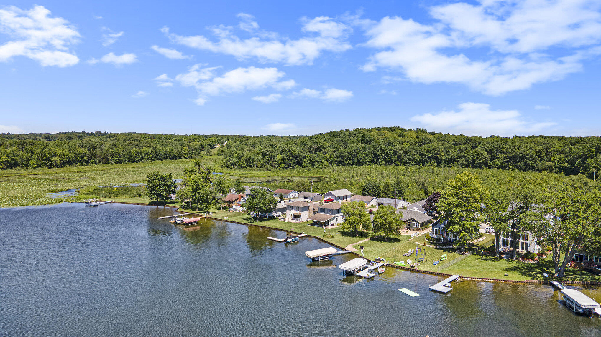 Battle Creek, Michigan 49017, United States, 5 Bedrooms Bedrooms, ,4 BathroomsBathrooms,Residential,Pending,100269