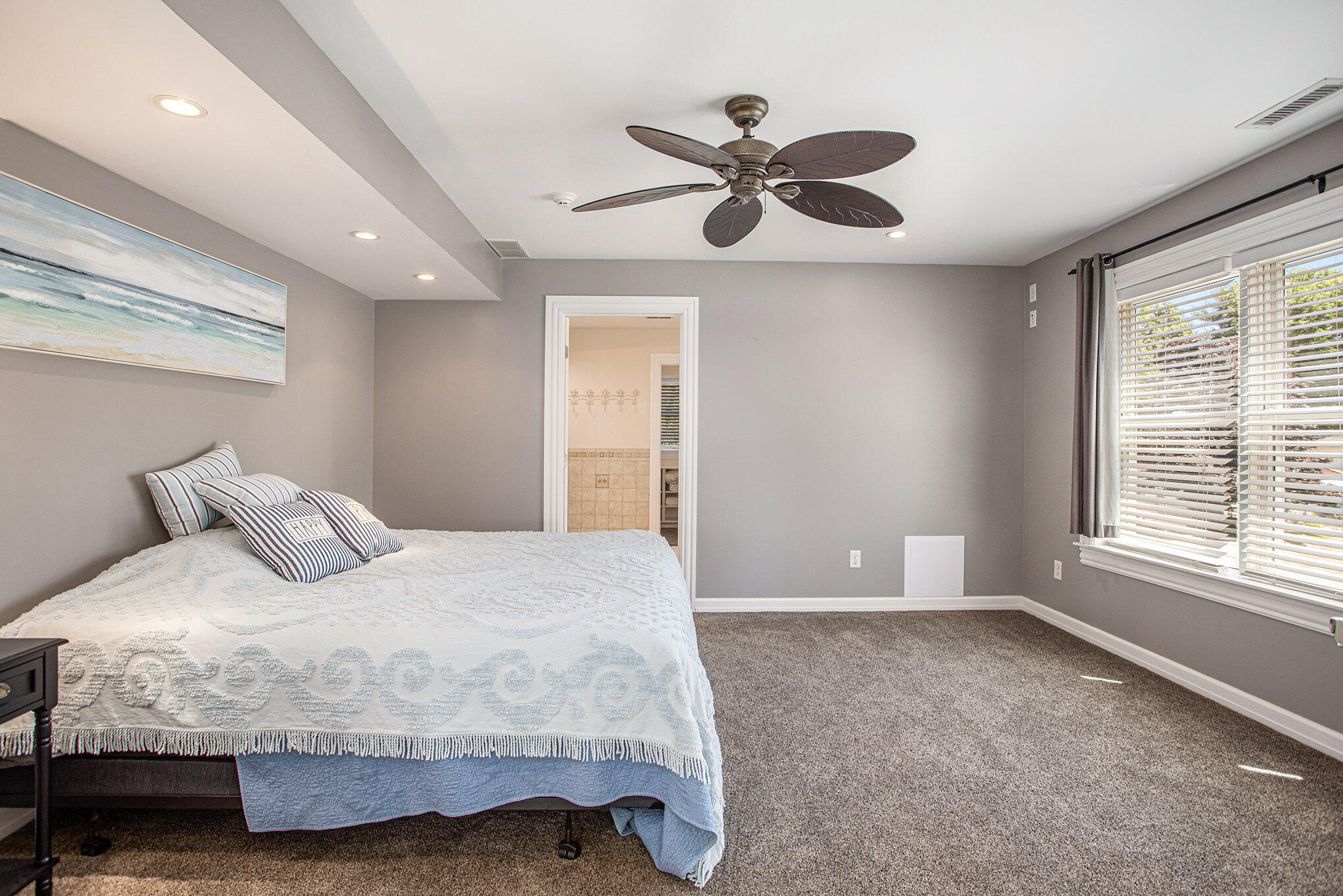 Battle Creek, Michigan 49017, United States, 5 Bedrooms Bedrooms, ,4 BathroomsBathrooms,Residential,Pending,100269