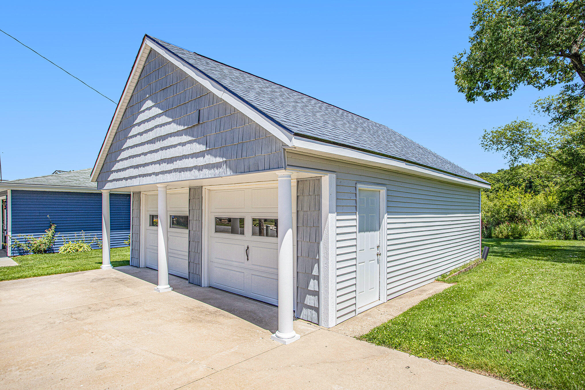 Battle Creek, Michigan 49017, United States, 5 Bedrooms Bedrooms, ,4 BathroomsBathrooms,Residential,Pending,100269