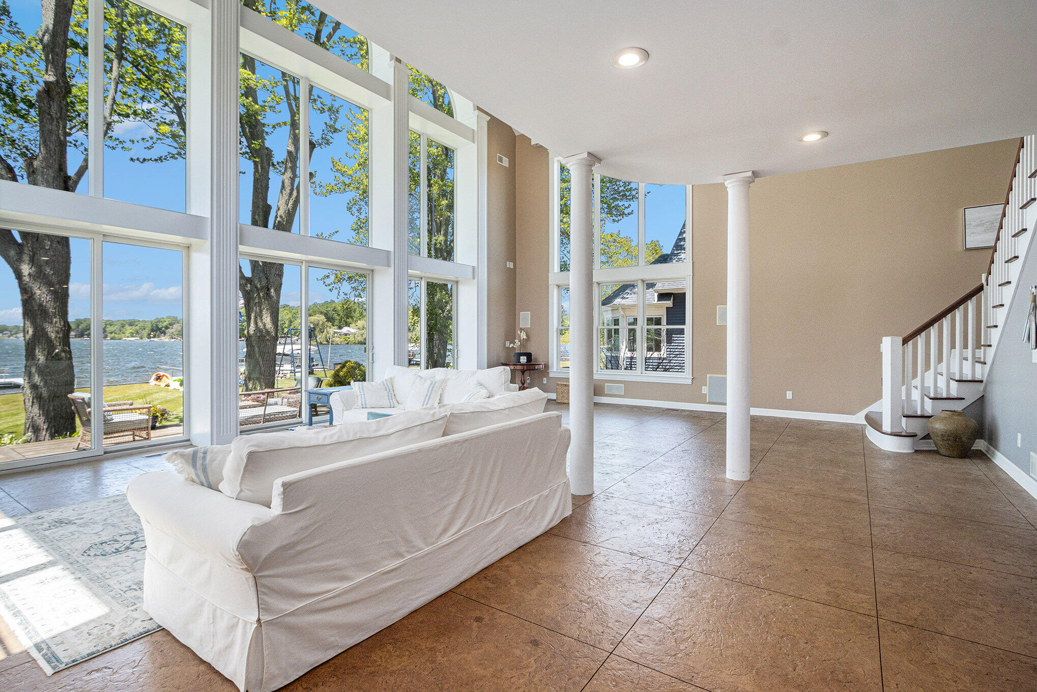 Battle Creek, Michigan 49017, United States, 5 Bedrooms Bedrooms, ,4 BathroomsBathrooms,Residential,Pending,100269