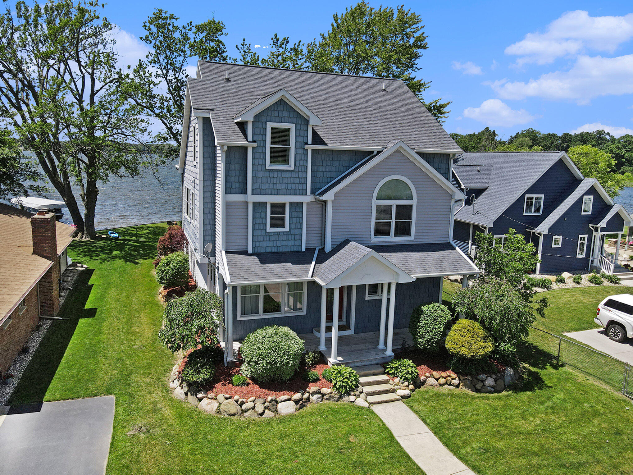 Battle Creek, Michigan 49017, United States, 5 Bedrooms Bedrooms, ,4 BathroomsBathrooms,Residential,Pending,100269