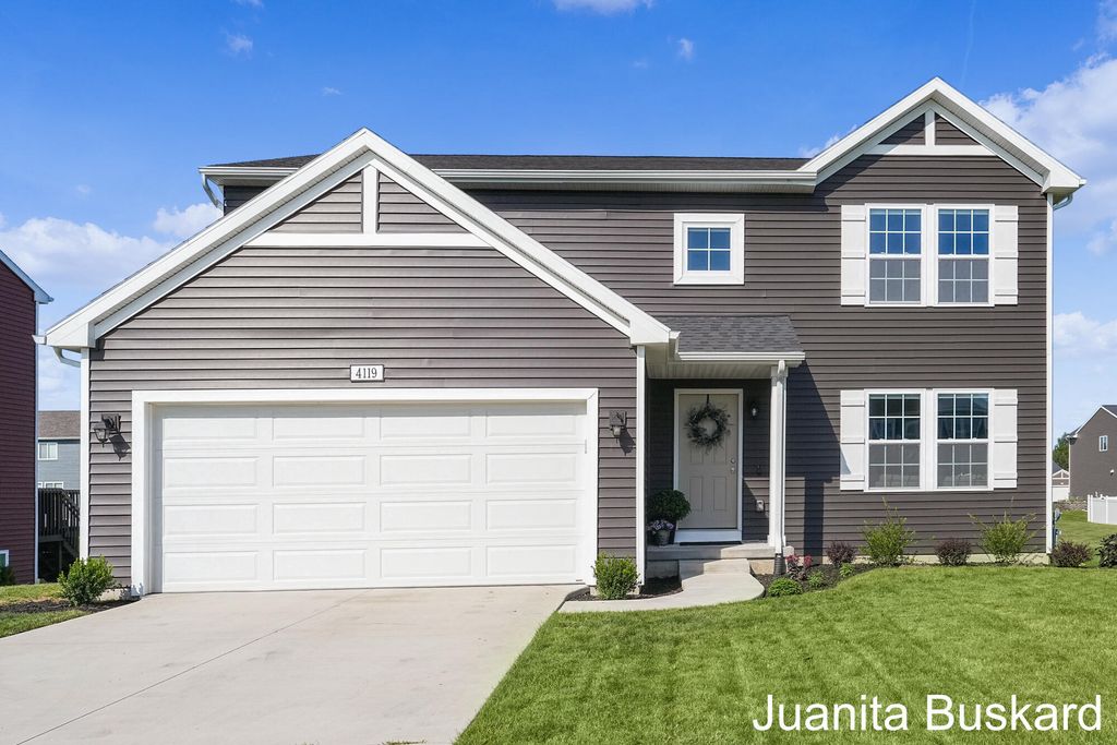 Photo of 4119 Silverton Drive, Holland, MI 49424 (MLS # 25044622)