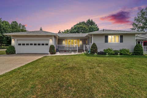 Photo of 557 Broad Avenue, Manistee, MI 49660 (MLS # 26042538)