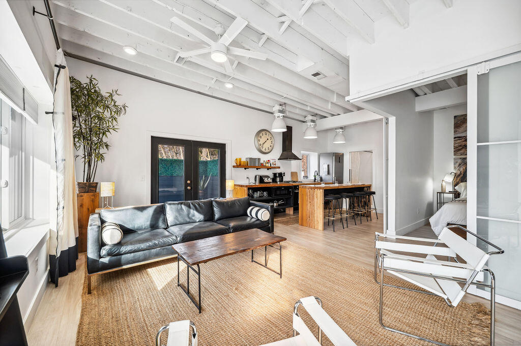 13662 Red Arrow Highway