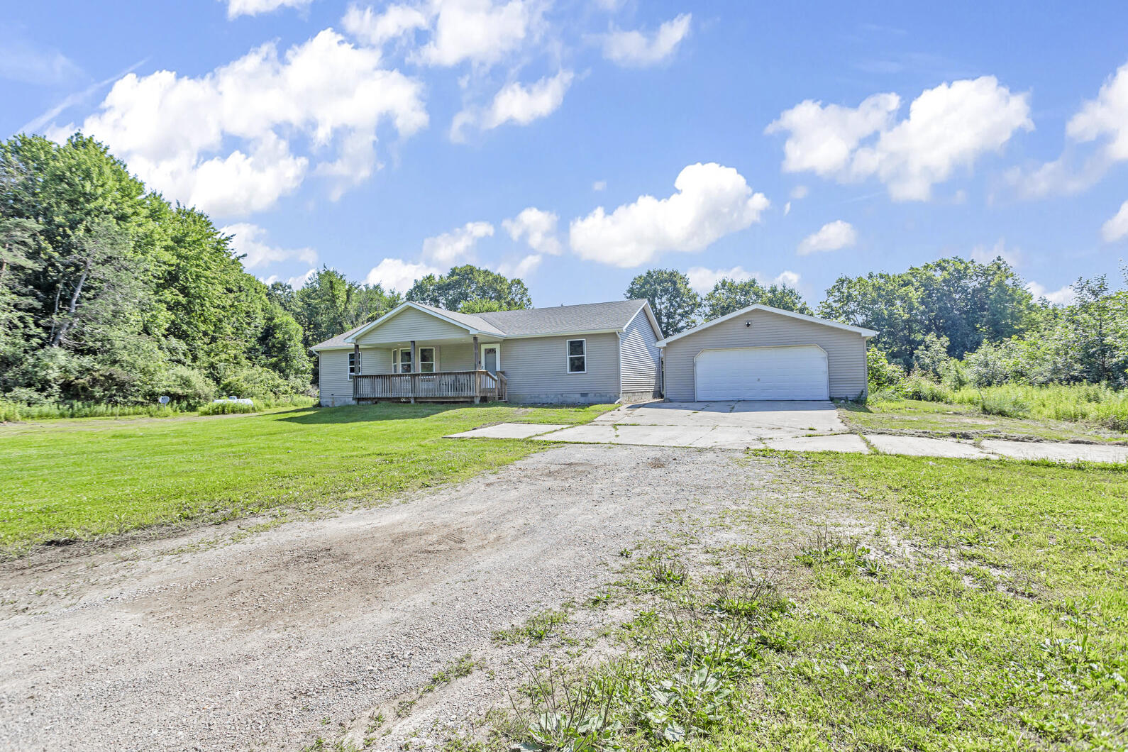 View Grass Lake, MI 49240 house