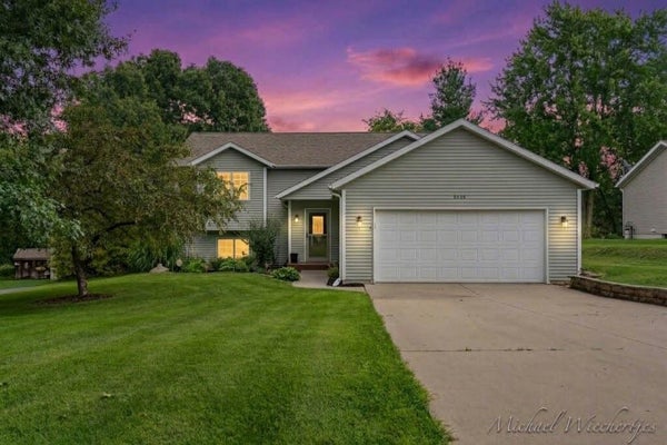 6998 RIVERWOOD DR, BELDING, MI 48809 - Image 8fdbec5f0019da2d9f1a30d1bf8343d8/2934522943