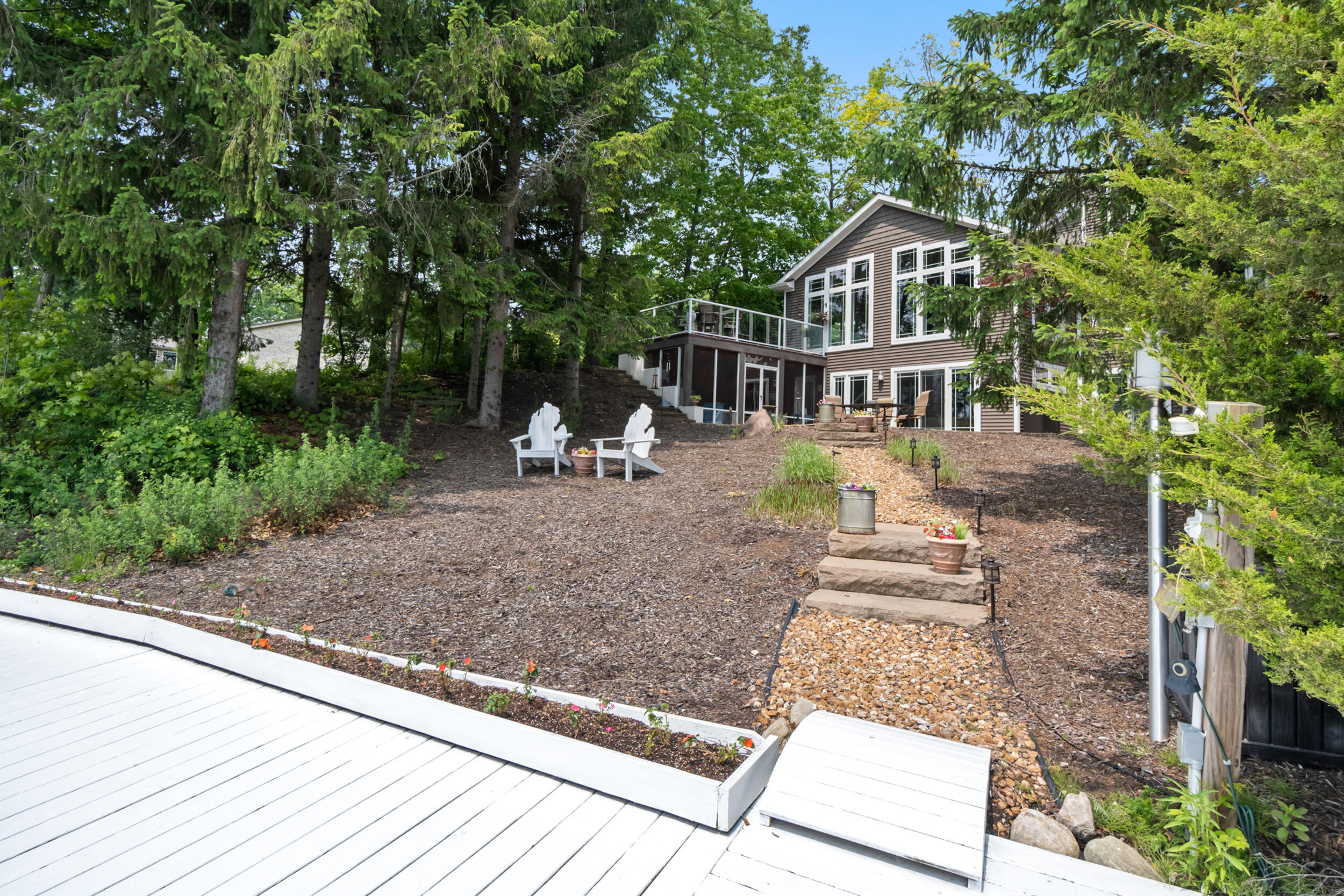 295 W Shore Drive