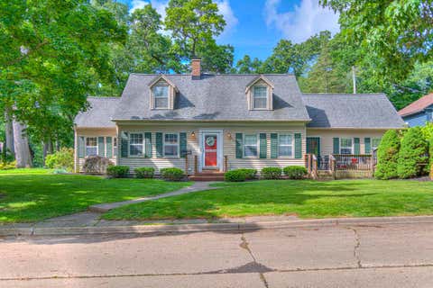 Photo for 903 Brighton Road
