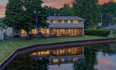 Photo for 5775 Browns Lake Road