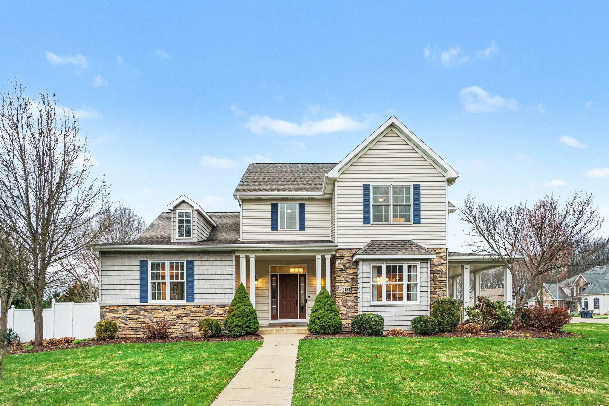 5189 Queen Victoria Lane