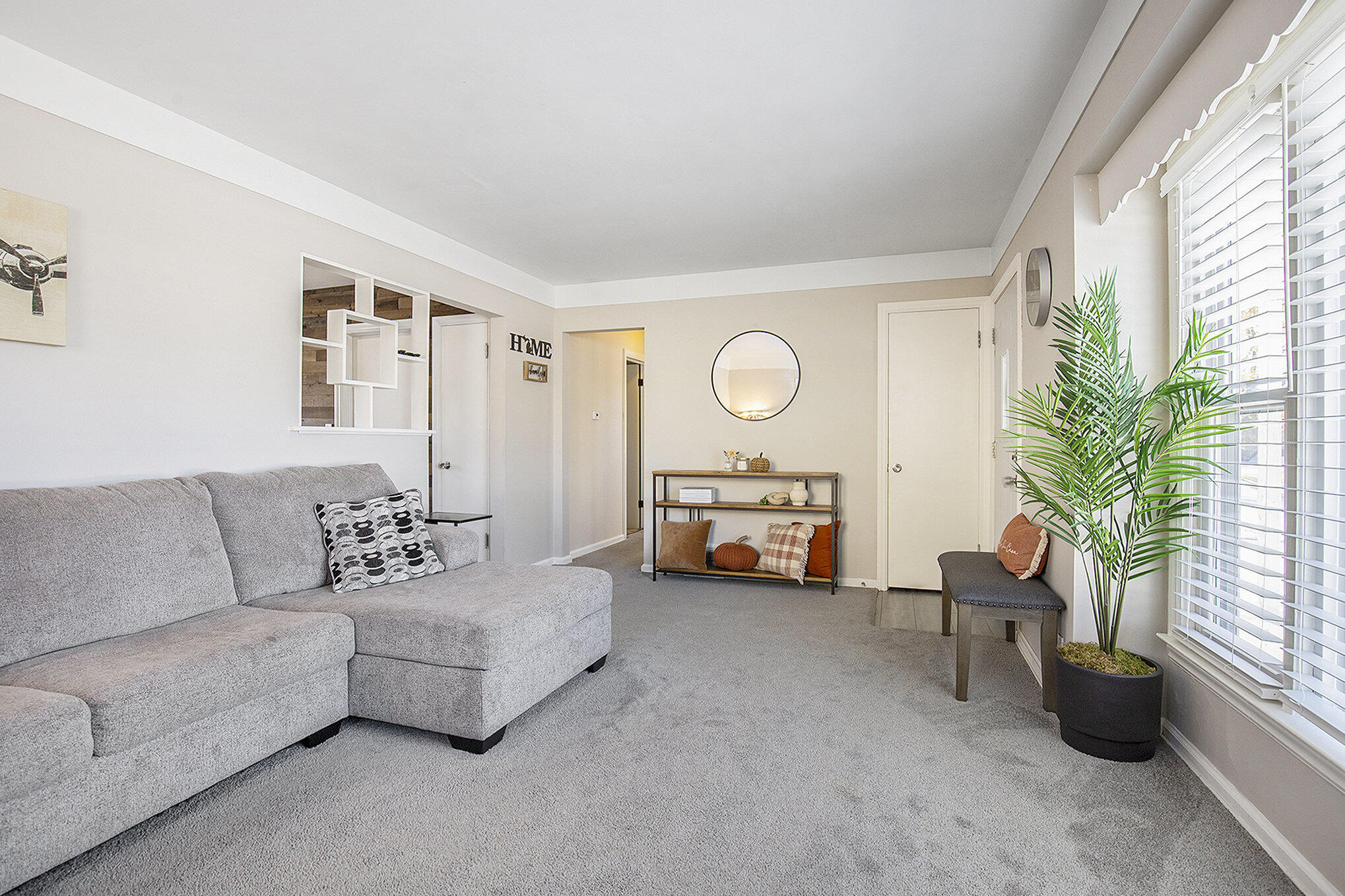 Wyoming, Michigan 49548, United States, 3 Bedrooms Bedrooms, ,2 BathroomsBathrooms,Residential,Active,242929