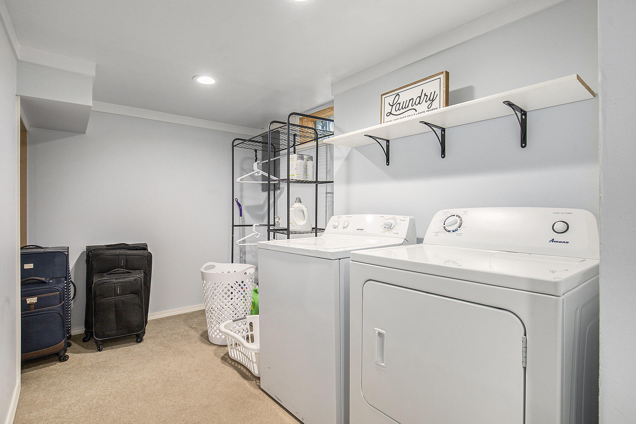 Wyoming, Michigan 49548, United States, 3 Bedrooms Bedrooms, ,2 BathroomsBathrooms,Residential,Active,242929