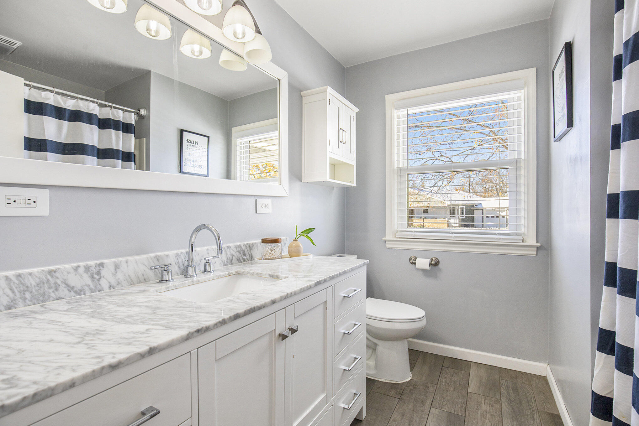 Wyoming, Michigan 49548, United States, 3 Bedrooms Bedrooms, ,2 BathroomsBathrooms,Residential,Active,242929