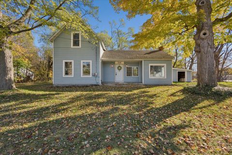 Photo of 528 Lincoln Road, Otsego, MI 49078 (MLS # 25055394)
