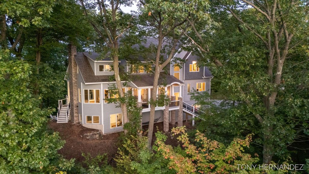 Photo of 4675 Forest Ridge Drive, Holland, MI 49423 (MLS # 25056570)