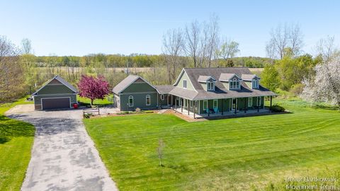 242 Sherman Blvd, Kent City, MI 49330 - MLS#: 25021423