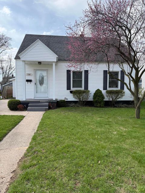 Photo of 1307 Cornell Road, Muskegon, MI 49441 (MLS # 26016852)