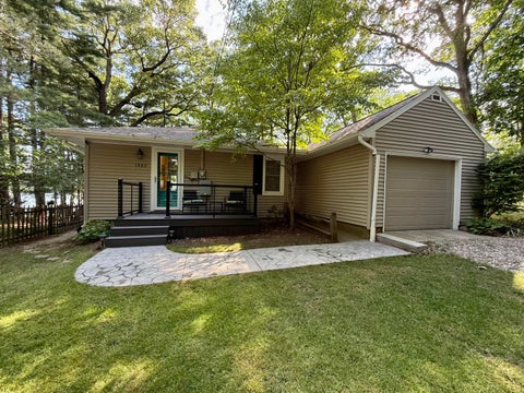 Photo for 1880 Hemlock Crest Drive