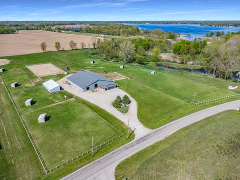 Photo of 390 Iyopawa Road Rd, Coldwater, MI 49036 (MLS # 25060344)
