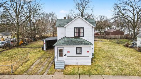 Photo of 1337 N Edwards Street, Kalamazoo, MI 49007 (MLS # 26009280)