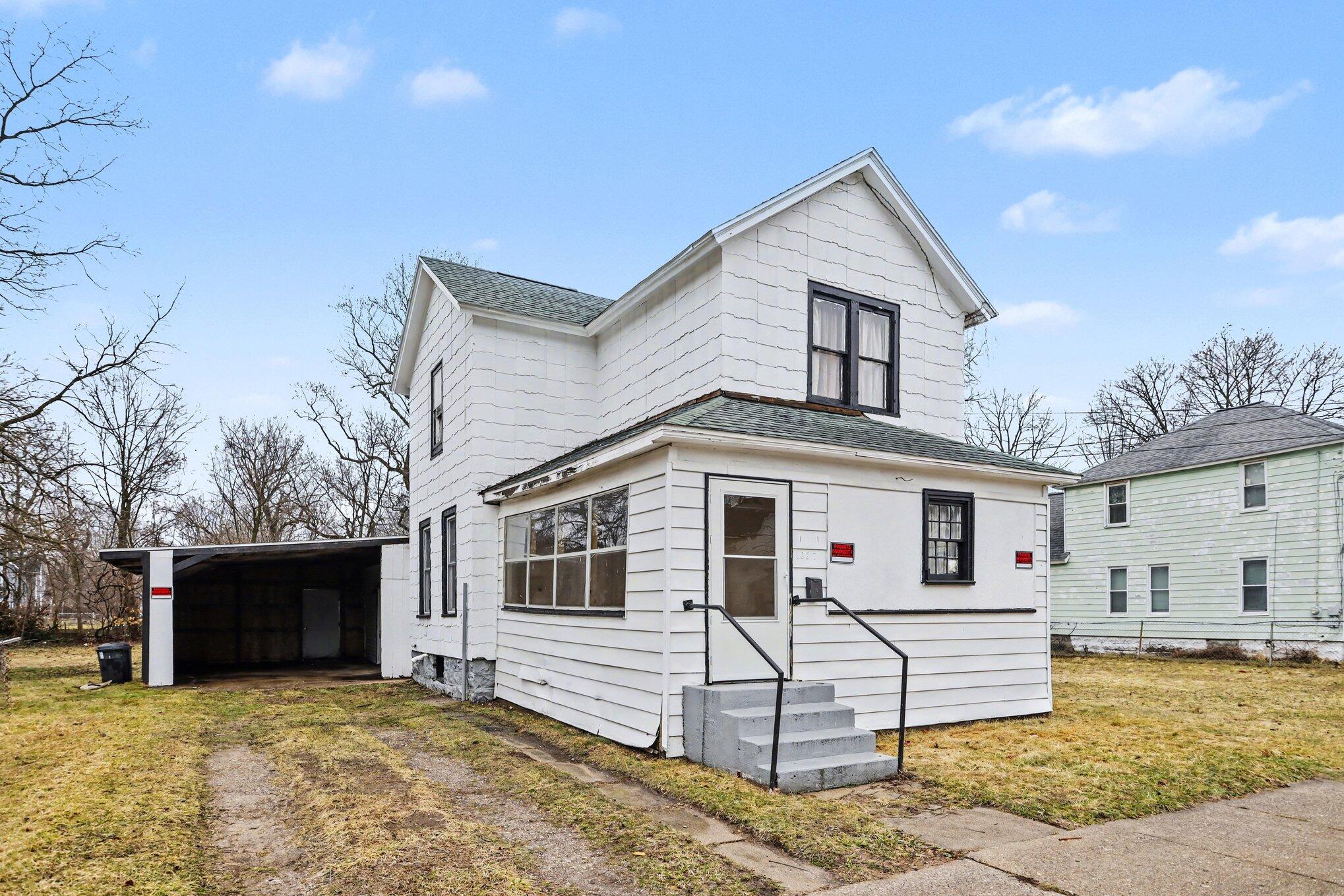 1337 N Edwards Street