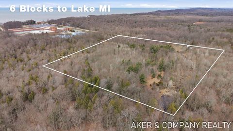 Photo of 17078 Lake Michigan Drive, West Olive, MI 49460 (MLS # 26012459)