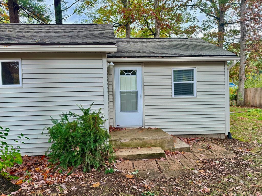 Photo of 15953 152nd Avenue, Spring Lake, MI 49456 (MLS # 25054453)