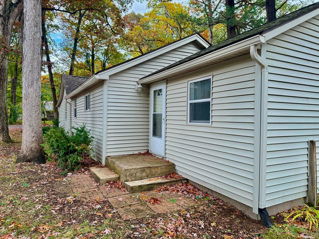 Photo of 15953 152nd Avenue, Spring Lake, MI 49456 (MLS # 25054453)