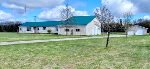 Photo of 1897 E Edgar Road, Edmore, MI 48829 (MLS # 26018987)