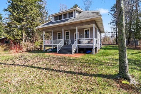 Photo of 6461 S Shields Road, Pentwater, MI 49449 (MLS # 26015719)